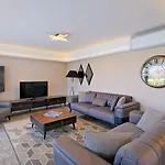 Royal-1 Villa